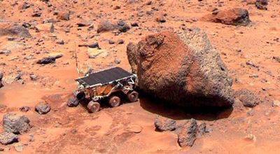 4 грудня 1996 року запущено Mars Pathfinder для збирання зразків марсіанського ґрунту (пазл)