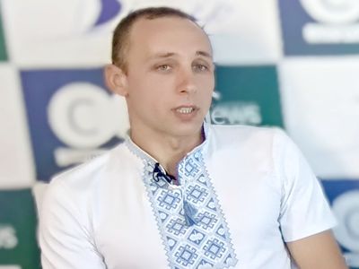 Володимир Верпека: «Бджоли взагалі ніколи не сплять»