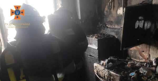 В Олександрії жінка під час пожежі отруїлася чадним газом