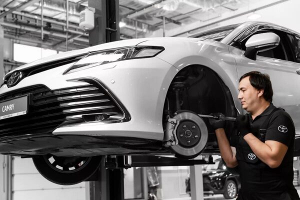 Вартість ремонту Toyota у Києві: від чого залежать ціни на послуги