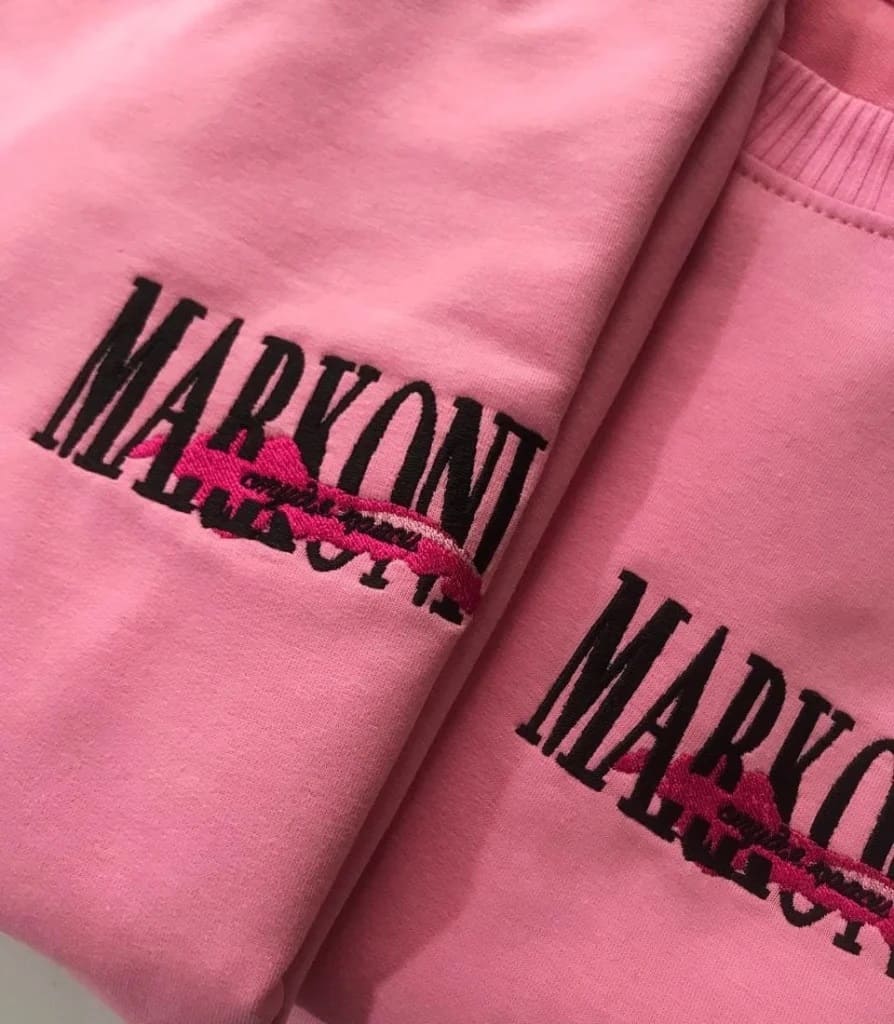 Машинна вишивка для готельно-ресторанного бізнесу: створення професійного іміджу персоналу